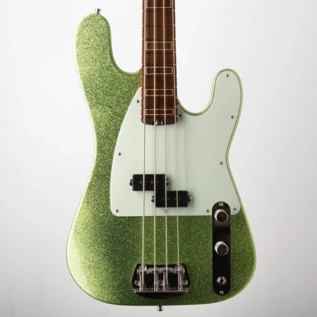 This weekend, we'll be at @guitarsummit ! We'll be showcasing some of our new builds, including some new finish options, so make sure you come and say hello! 

#vincentbass #bassguitars #bass #bassist #pbass #custombass #bassguitar #jbass  #guitarsummit #guitarsummit2025